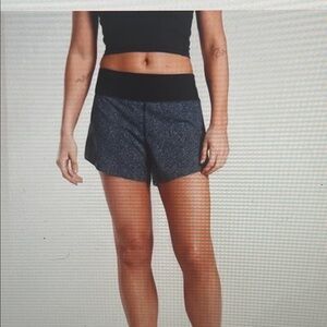 Athleta Run With It 3”Women’s Shorts SzS